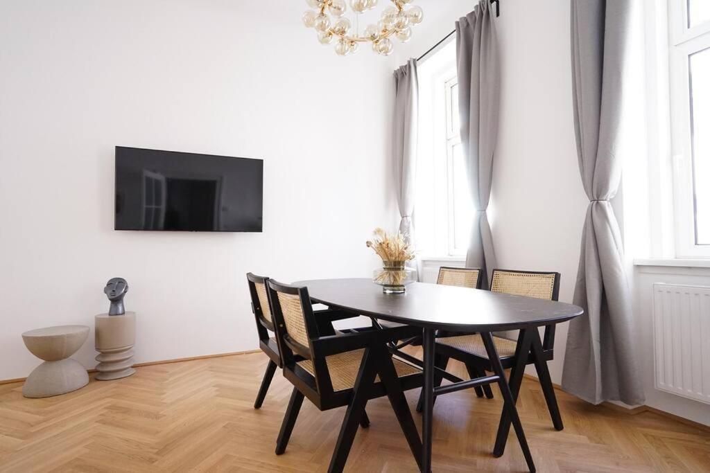 Boutique Suite Near Museum District Viena Exterior foto